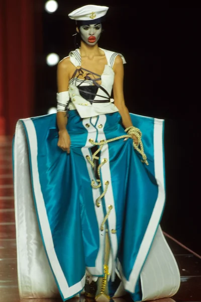 Look 36